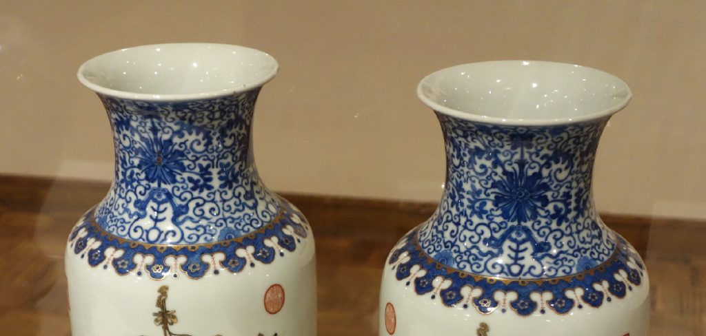 How to Paint Porcelain