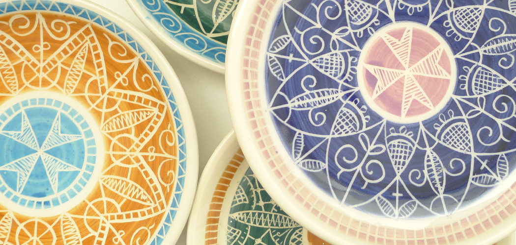 How to Sgraffito Decoration on Pottery Plate