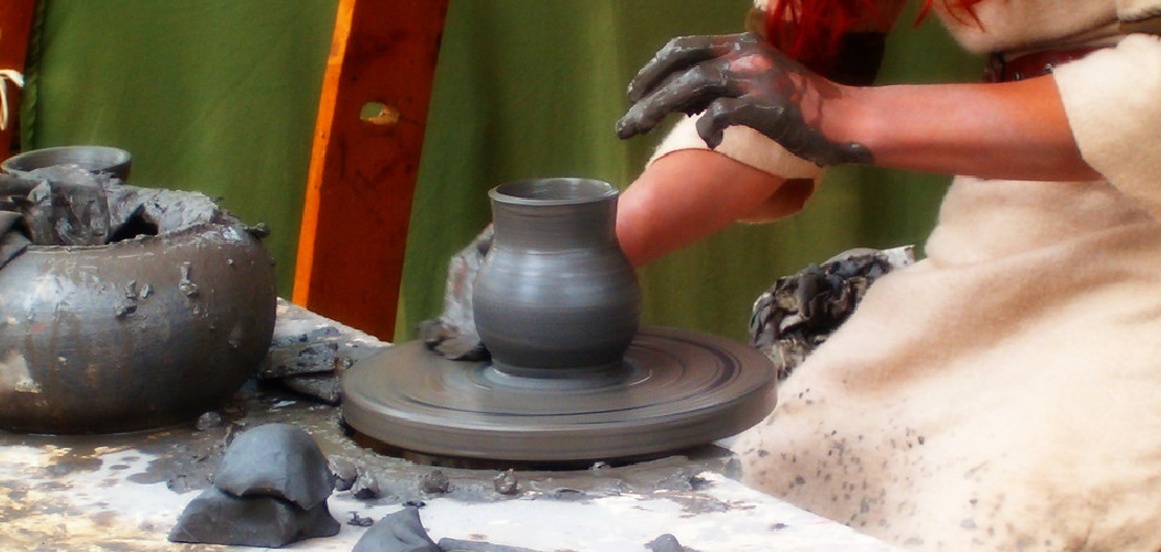 How to Use Kick Pottery Wheel for Beginners