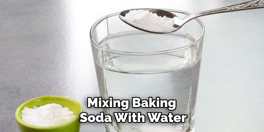 Mixing Baking Soda With Water