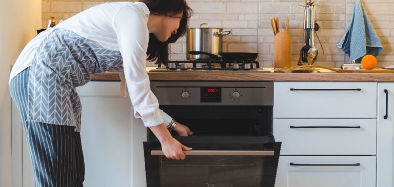 How to Remove Melted Plastic from Ceramic Stove Top | 10 Steps